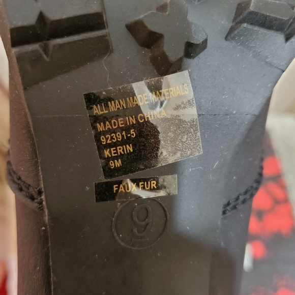 NIB Fergalicious Black Booties 9M - Picture 4 of 5